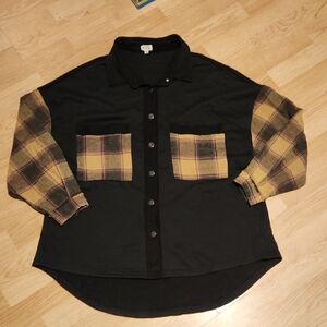 POL Black Shirt with Plaid Sleeves Oversized Size SMALL